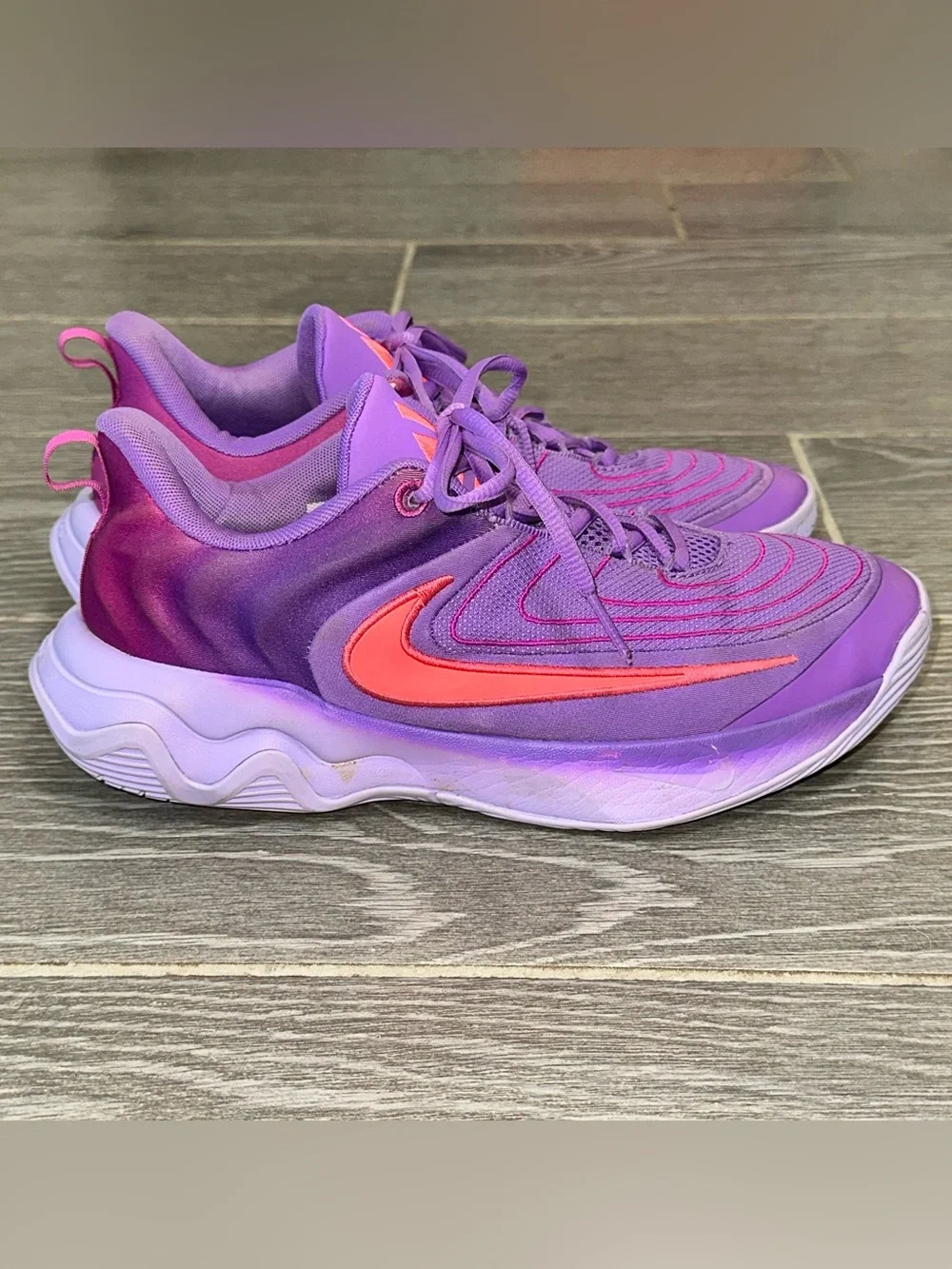 Nike Giannis Immortality 4 Big Kids Size 7Y Basketball Sneakers Black Raspberry